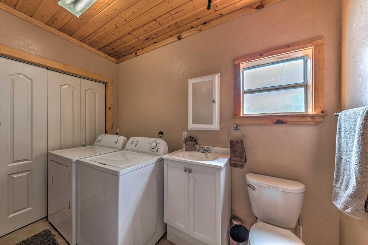 Spacious Ruidoso Home With Hot Tub And Fireplaces Exterior photo